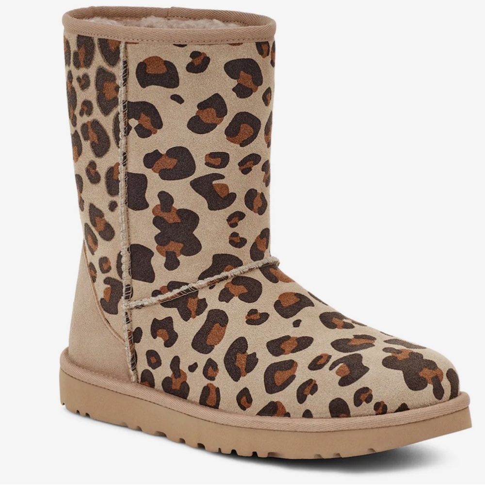 UGG Classic Short II Bootie